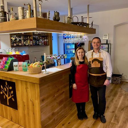 Penzion A Restaurace 14 Hostinné 외부 사진