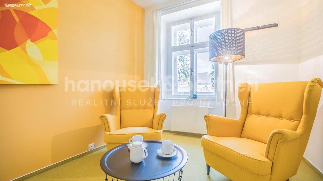 Penzion A Restaurace 14 Hostinné 외부 사진