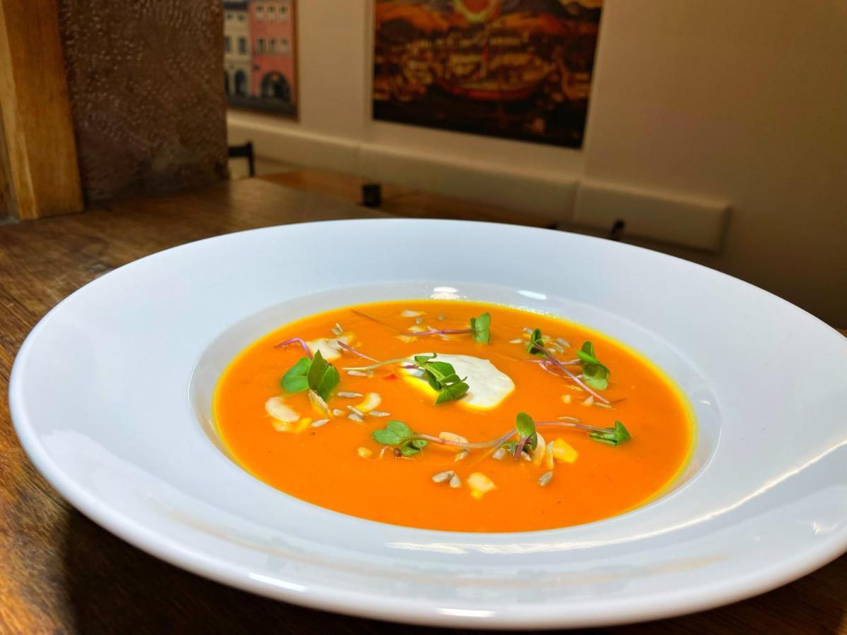 Penzion A Restaurace 14 Hostinné 외부 사진