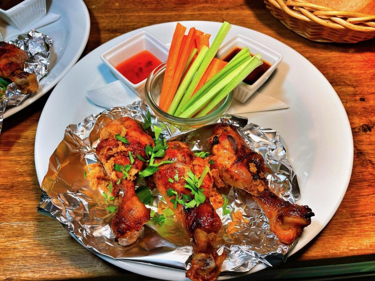 Penzion A Restaurace 14 Hostinné 외부 사진
